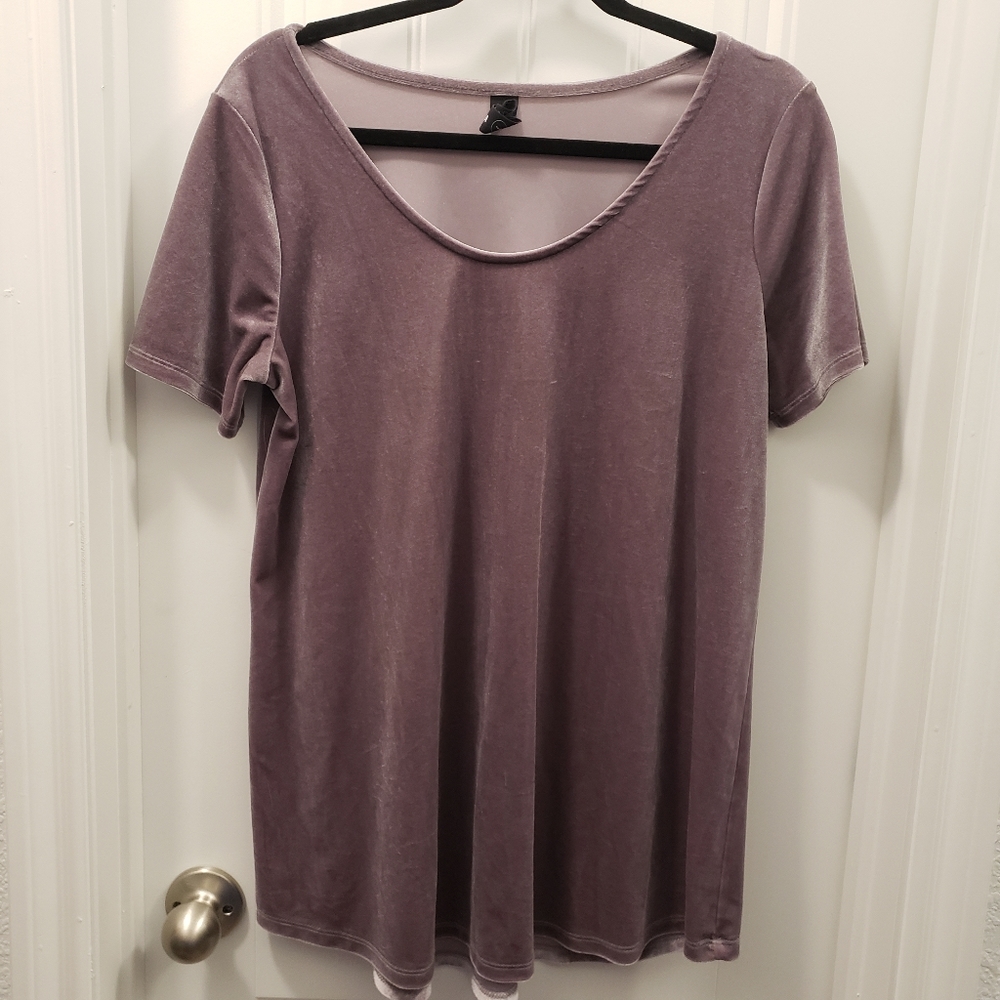 A&D velvet everyday tee